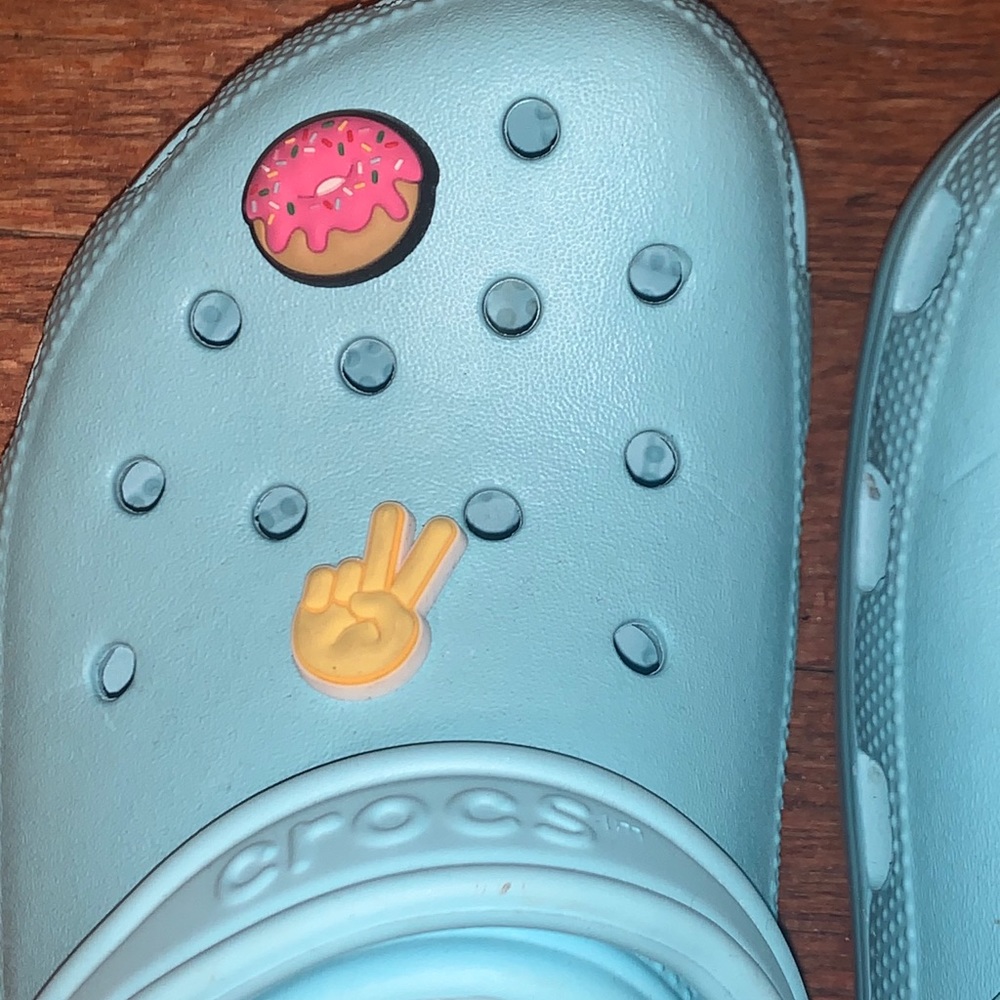 Crocs - Picture 2 of 3